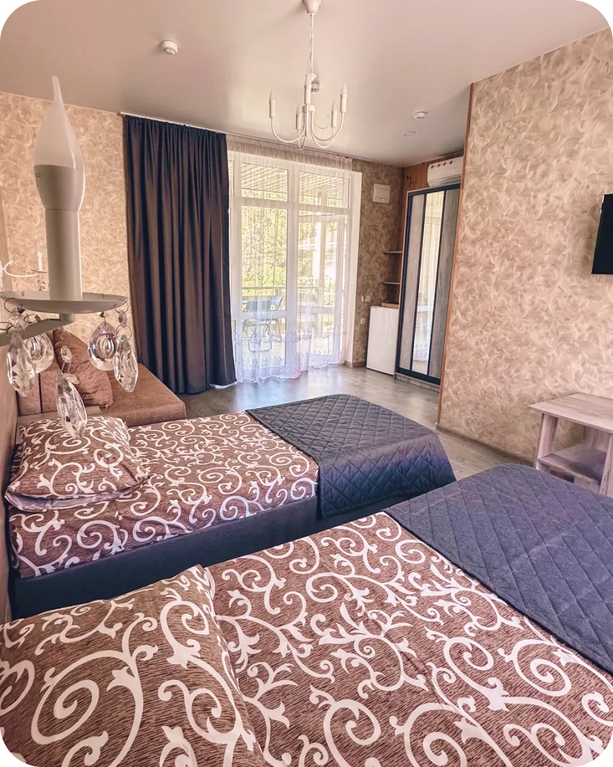 Номер Классик+ - комфортабельный номер с двуспальной кроватью и диваном